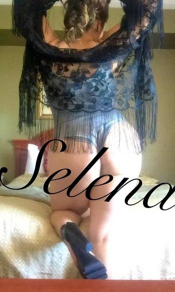 , 23 European female escort, Niagara