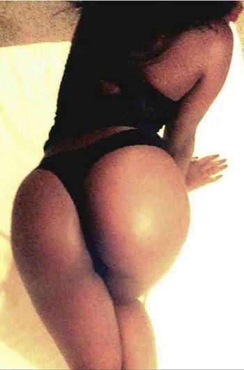 , 21  female escort, Niagara