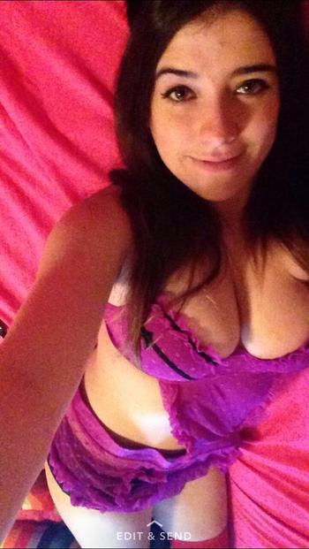 , 23  female escort, Niagara
