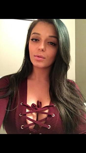 , 21 Latino/Hispanic female escort, Niagara