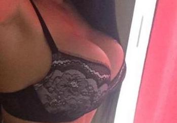 , 26  female escort, Niagara