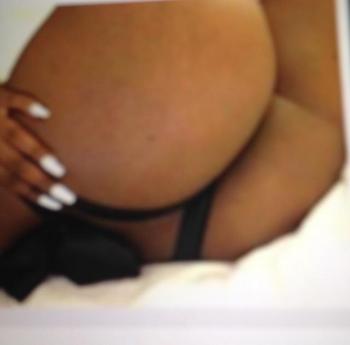 , 26  female escort, Niagara