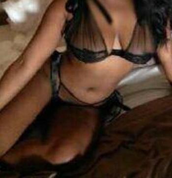 , 22  female escort, Niagara