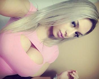 , 21  female escort, Niagara