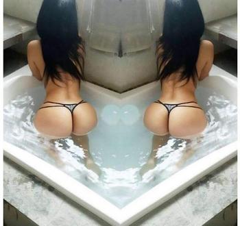 , 20  female escort, Niagara