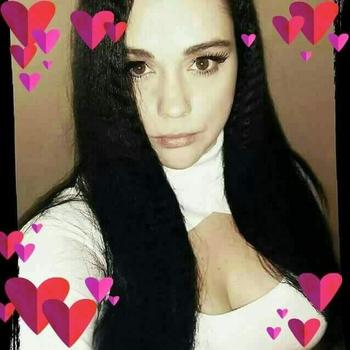 , 26  female escort, Niagara