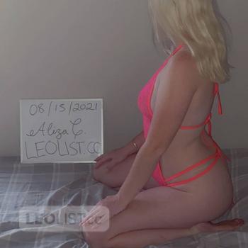 Aliza James, 21 Caucasian/White female escort, Niagara Region