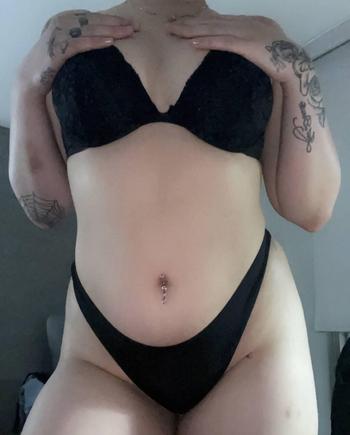 Maya, 23 Middle Eastern female escort, Niagara