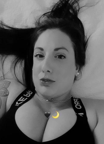 Layla-xox, 27 Caucasian/White female escort, Niagara