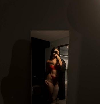 Daniela Romero, 22 Latino/Hispanic female escort, Niagara