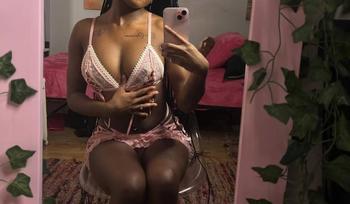 NINA, 22 Black female escort, Niagara