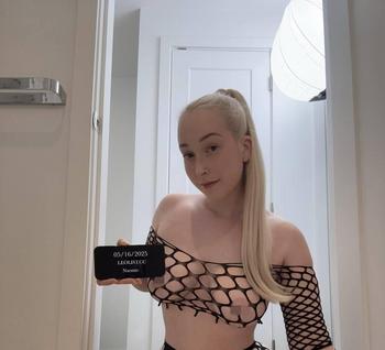 Naomie, 21 Caucasian/White female escort, Niagara