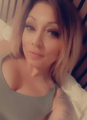 Kenzii, 32 Caucasian/White female escort, Niagara