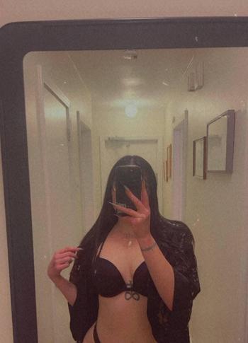 Angel, 21 Caucasian/White female escort, Niagara