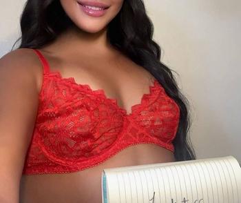 Valentina, 23 Latino/Hispanic female escort, Niagara