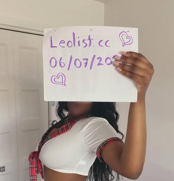 Kery, 23 Mixed female escort, Niagara