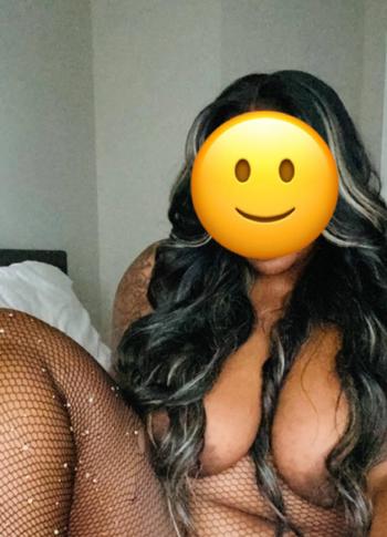 Mimi, 26 Black female escort, Niagara