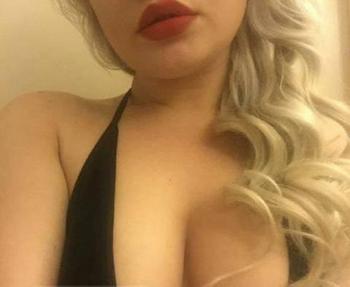 716-393-8405, 21 Caucasian female escort, Niagara Region