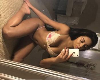 Laura, 21 Latino/Hispanic female escort, Niagara Region