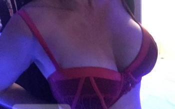 Connie , 35 Latino/Hispanic female escort, Niagara Region