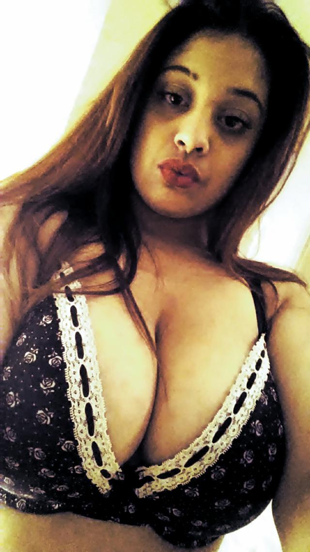 escort photo 1